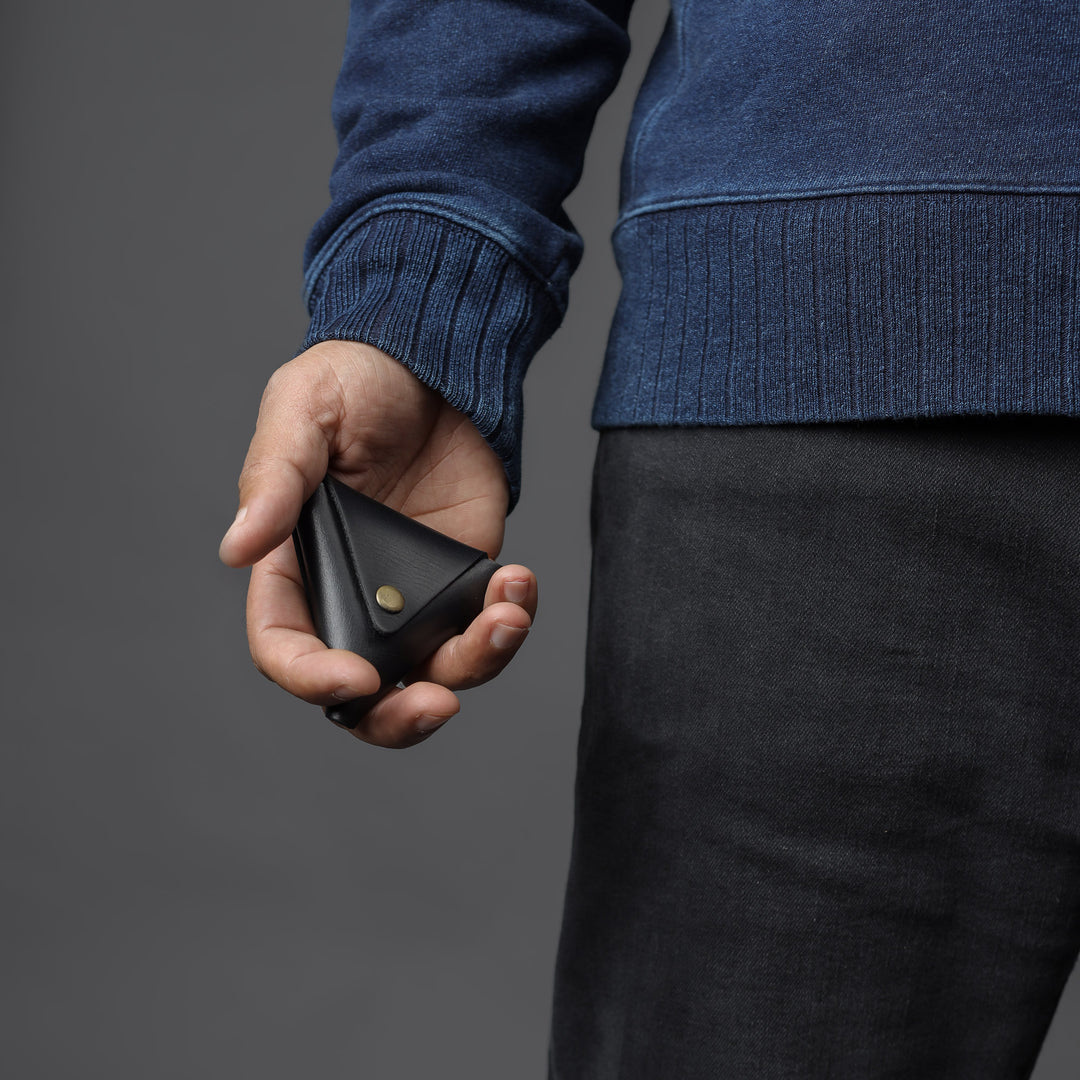Black leather coins pouch