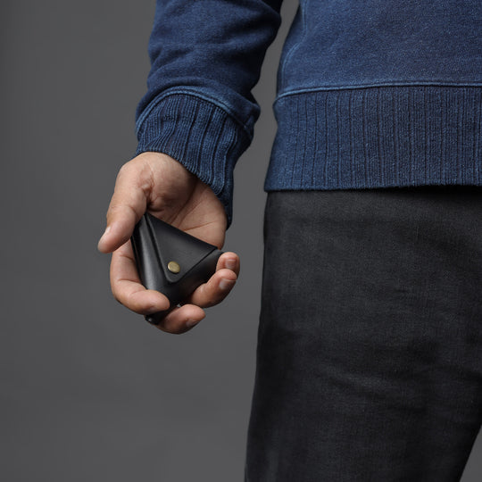 Black leather coins pouch