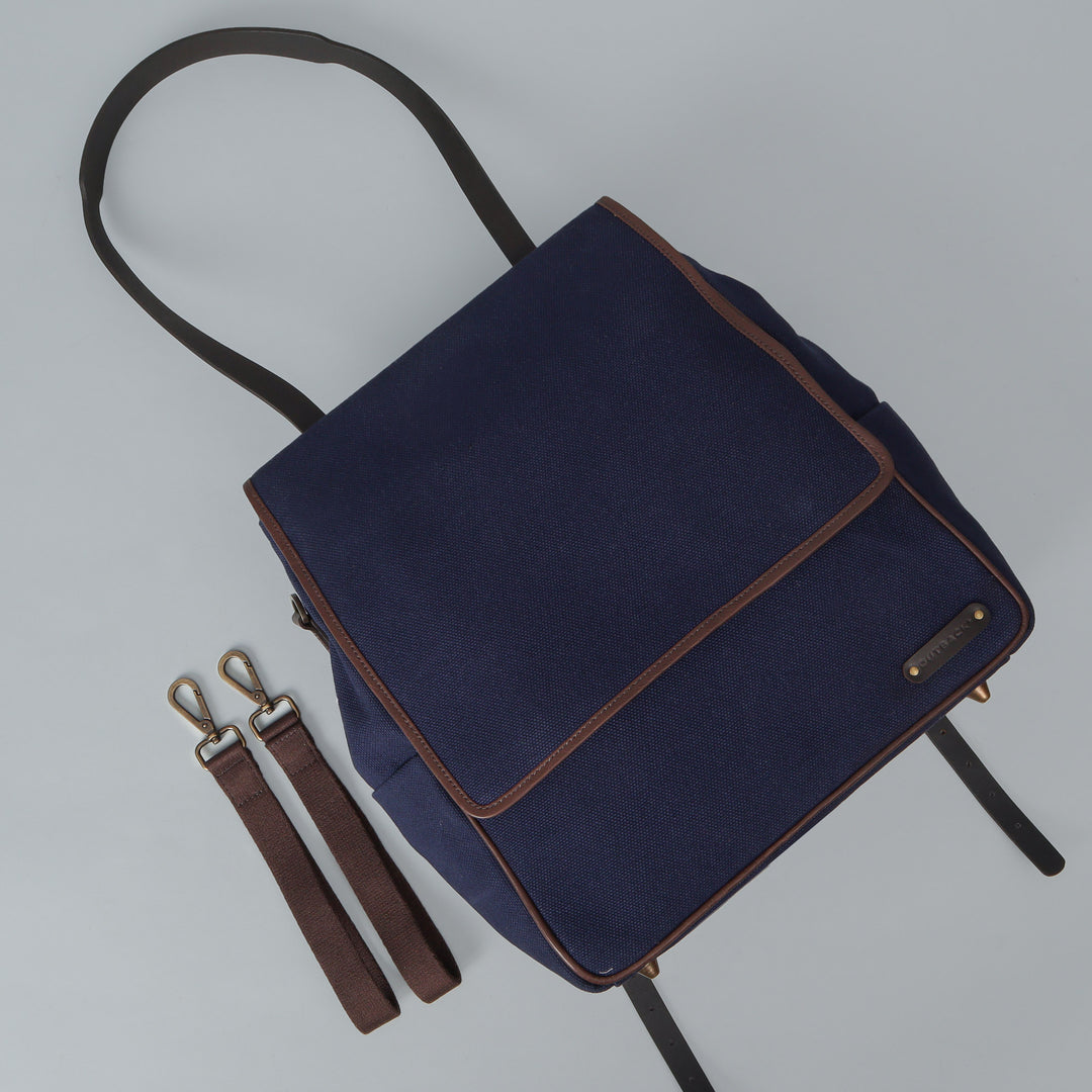 diaper bag with laptop compartment