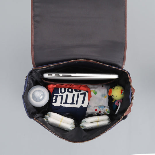 diaper bag with laptop compartment
