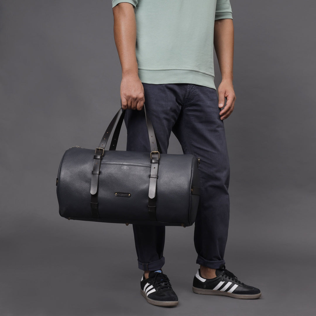 Leather gym duffle bag for men and women