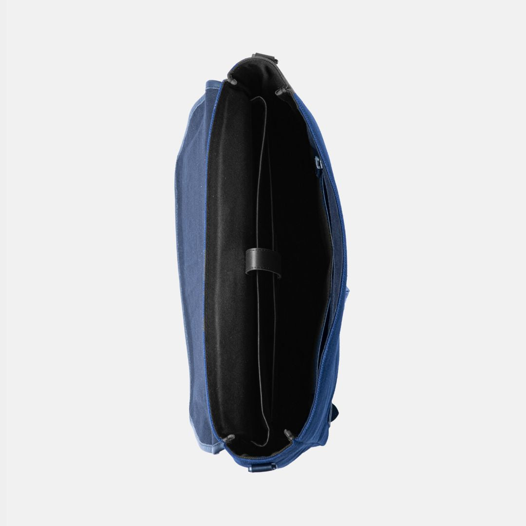 Metro Canvas Messenger Bag