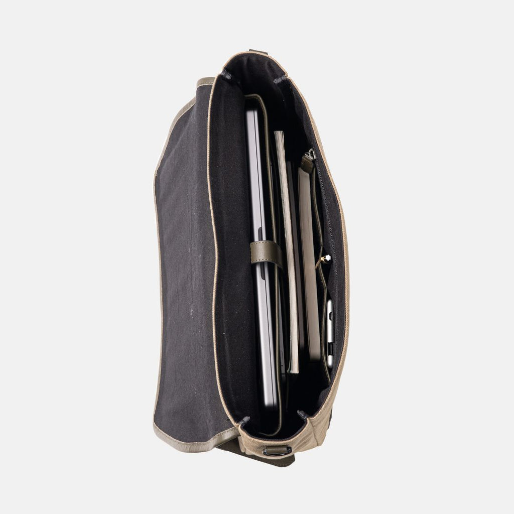 Metro Canvas Messenger Bag