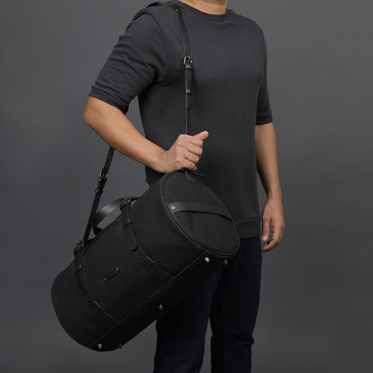 Black gym bag for men