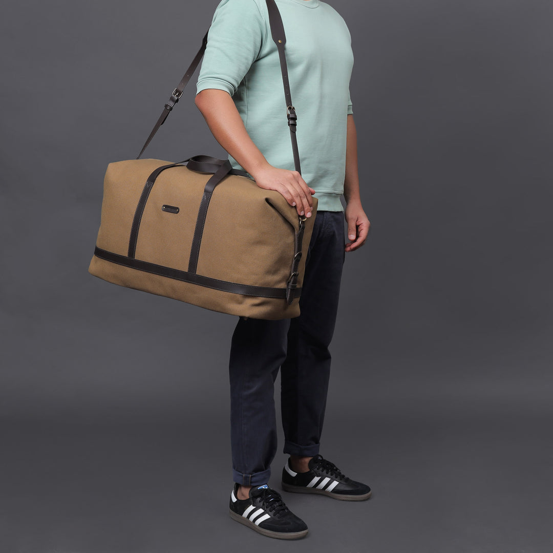 khaki canvas travel bag for men