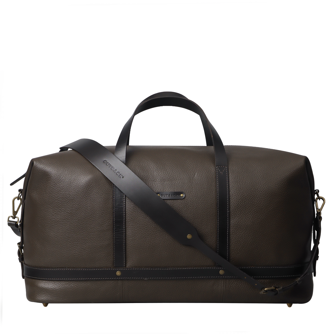 brown leather travel bag