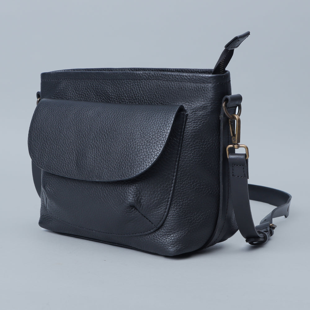 Black victoria Leather Bag Women's