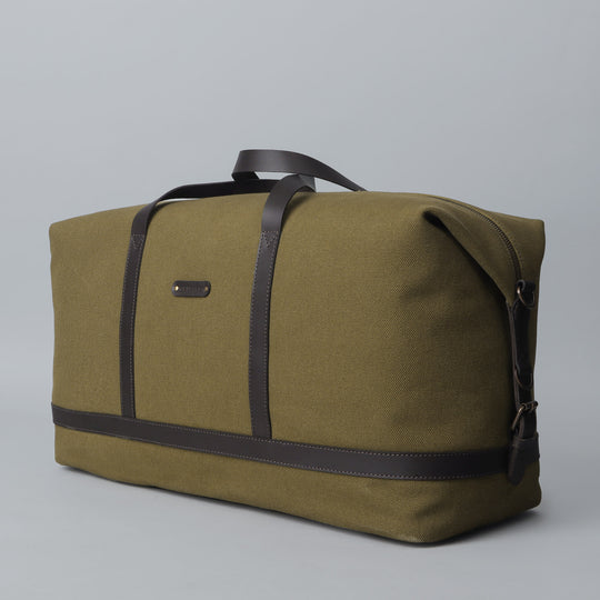 green canvas travel bag for men