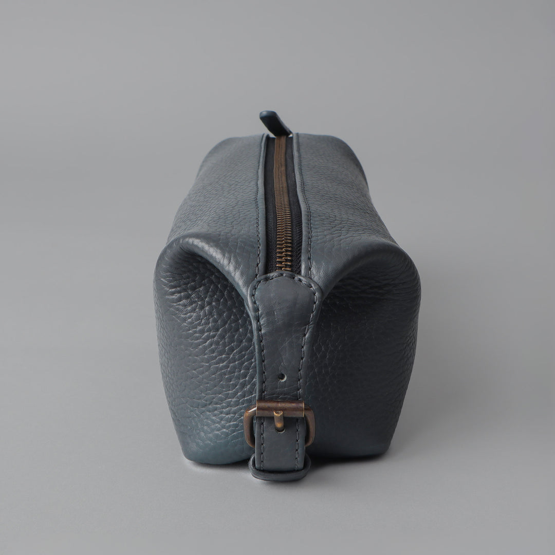 Men's Tokyo toilet bag for essentials