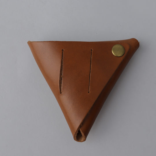 Stylish pouch to carry coins