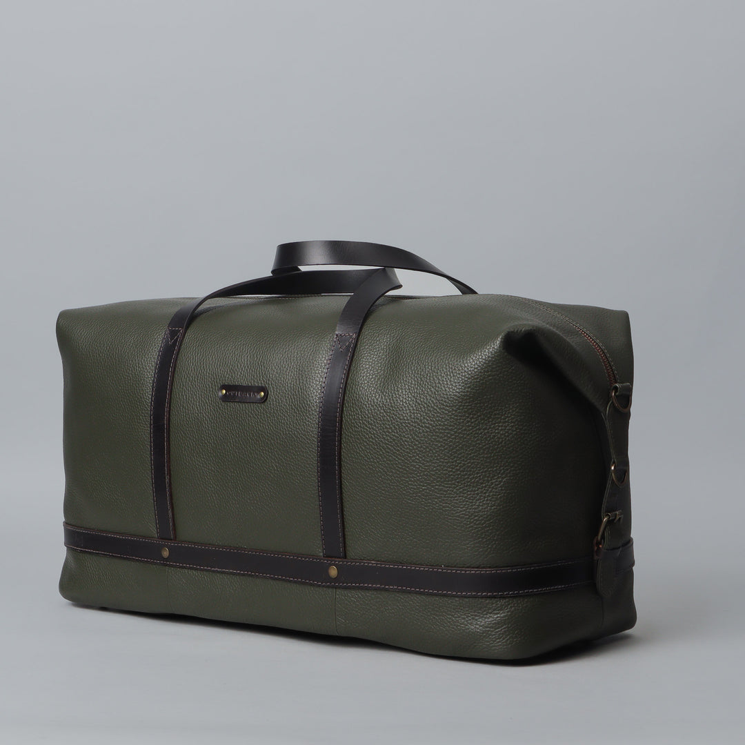 Green leather travel bag for men