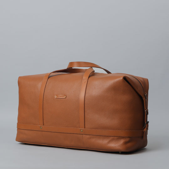 tan leather travel bag for men