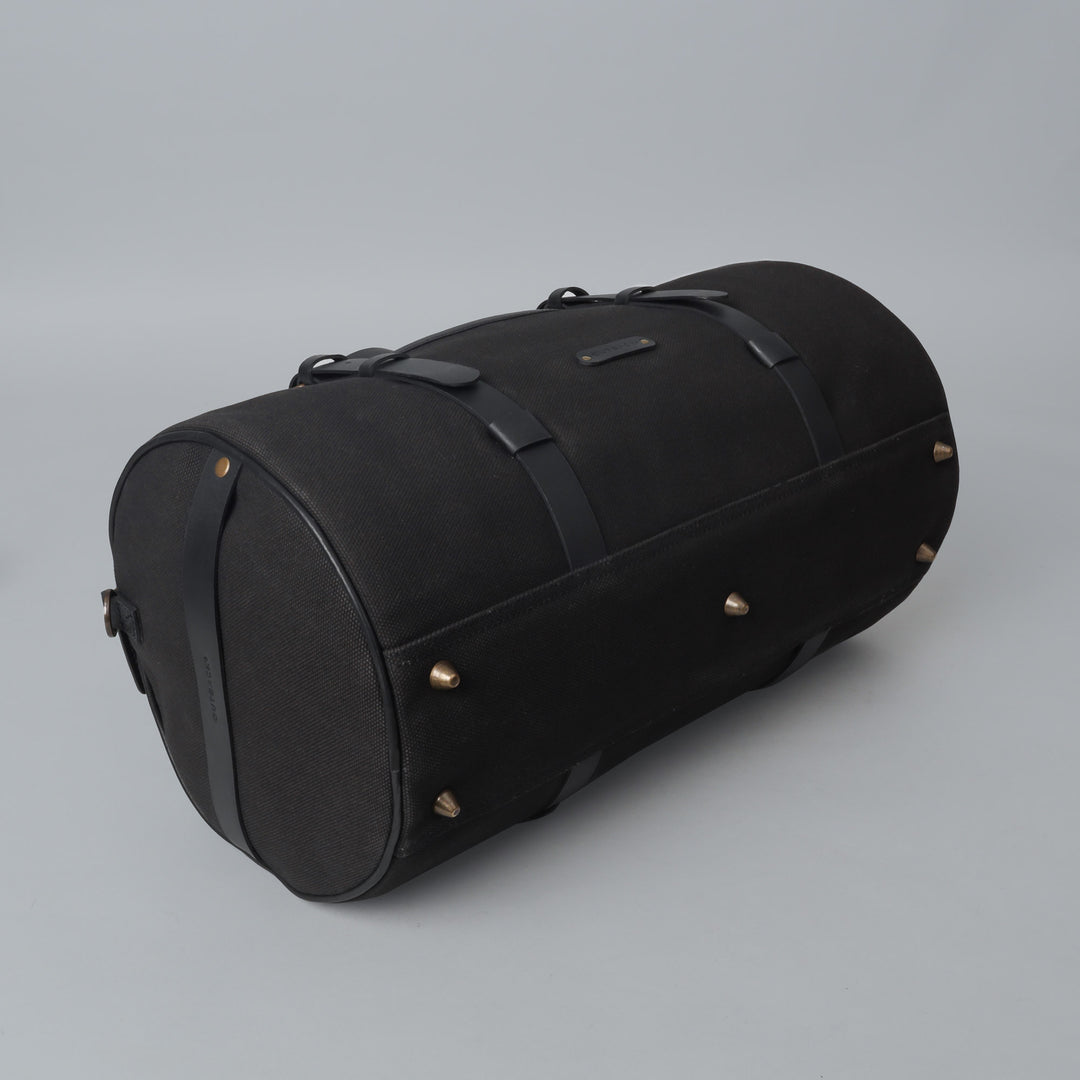 black gym duffle bag
