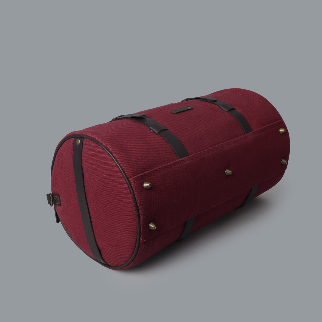 Maroon canvas gym bag for women