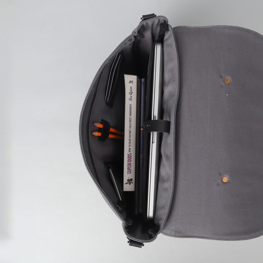 Laptop canvas briefcase | Outback life