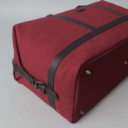 maroon canvas travel bag for men