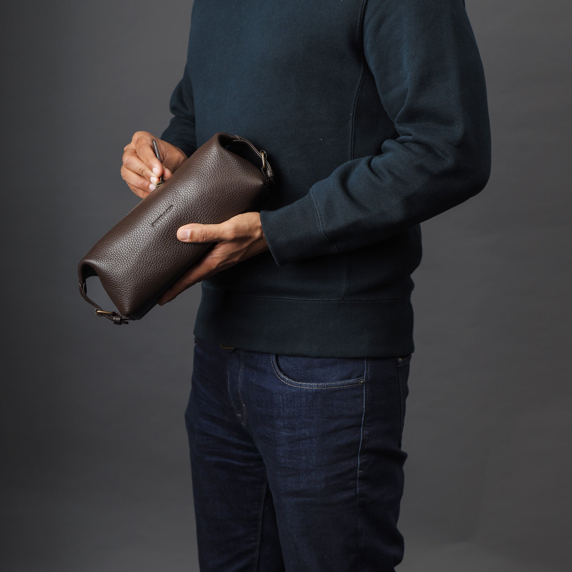 Men's Essential toilet bag | Free Monogramming