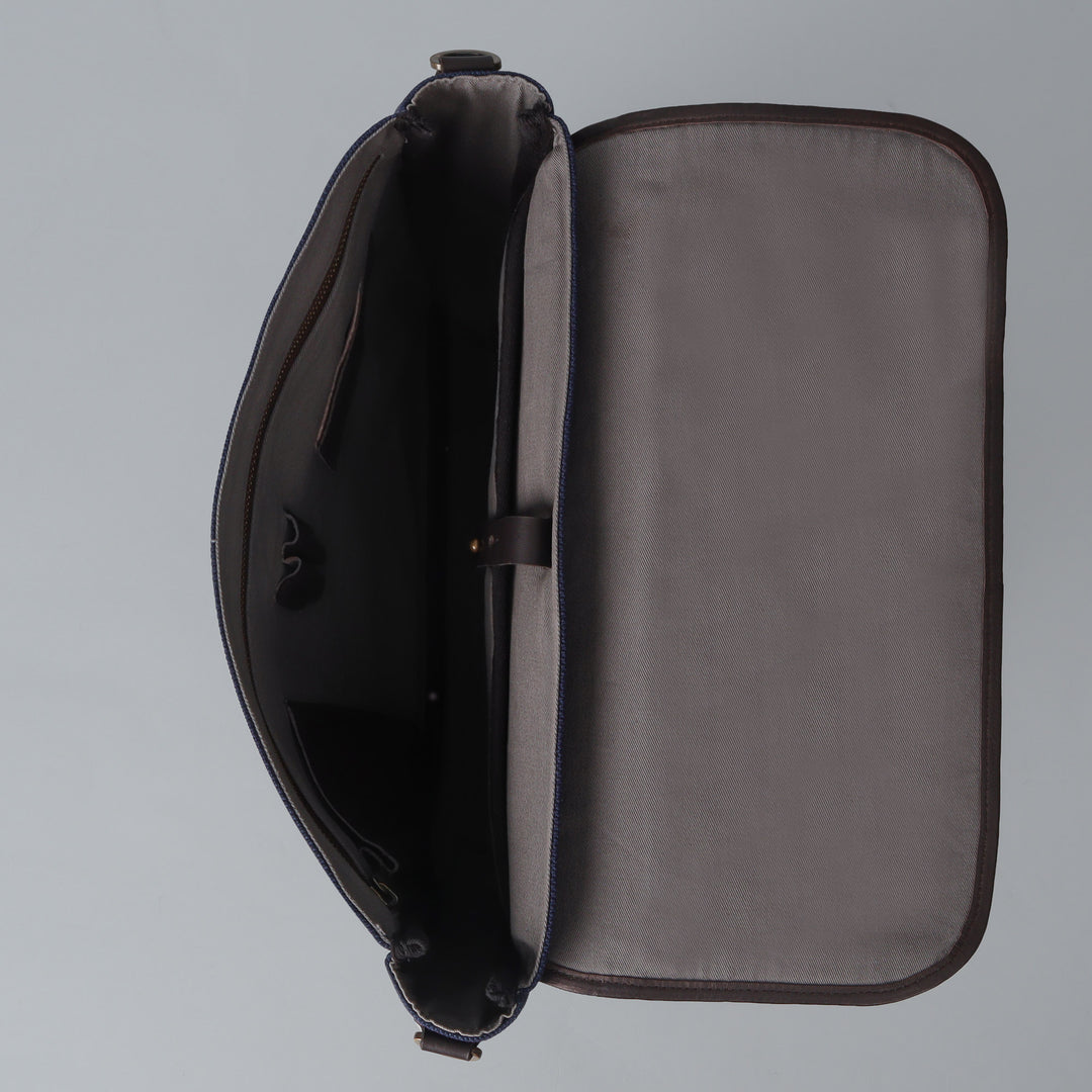 laptop messenger bags