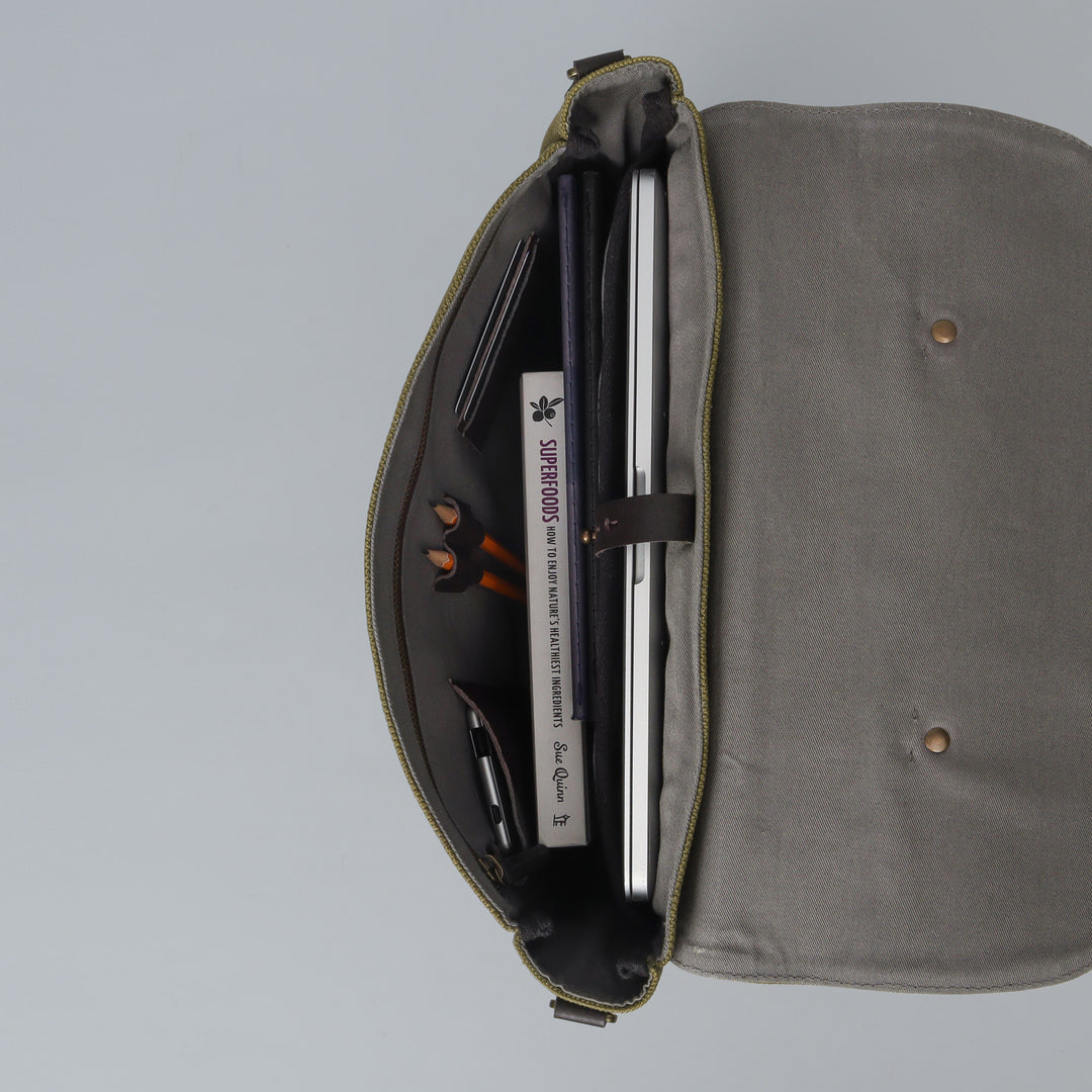 spacious briefcase bags 