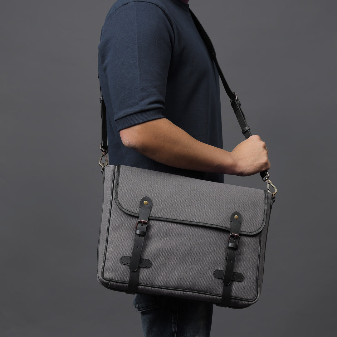 Buy Laptop Messenger Bags | India