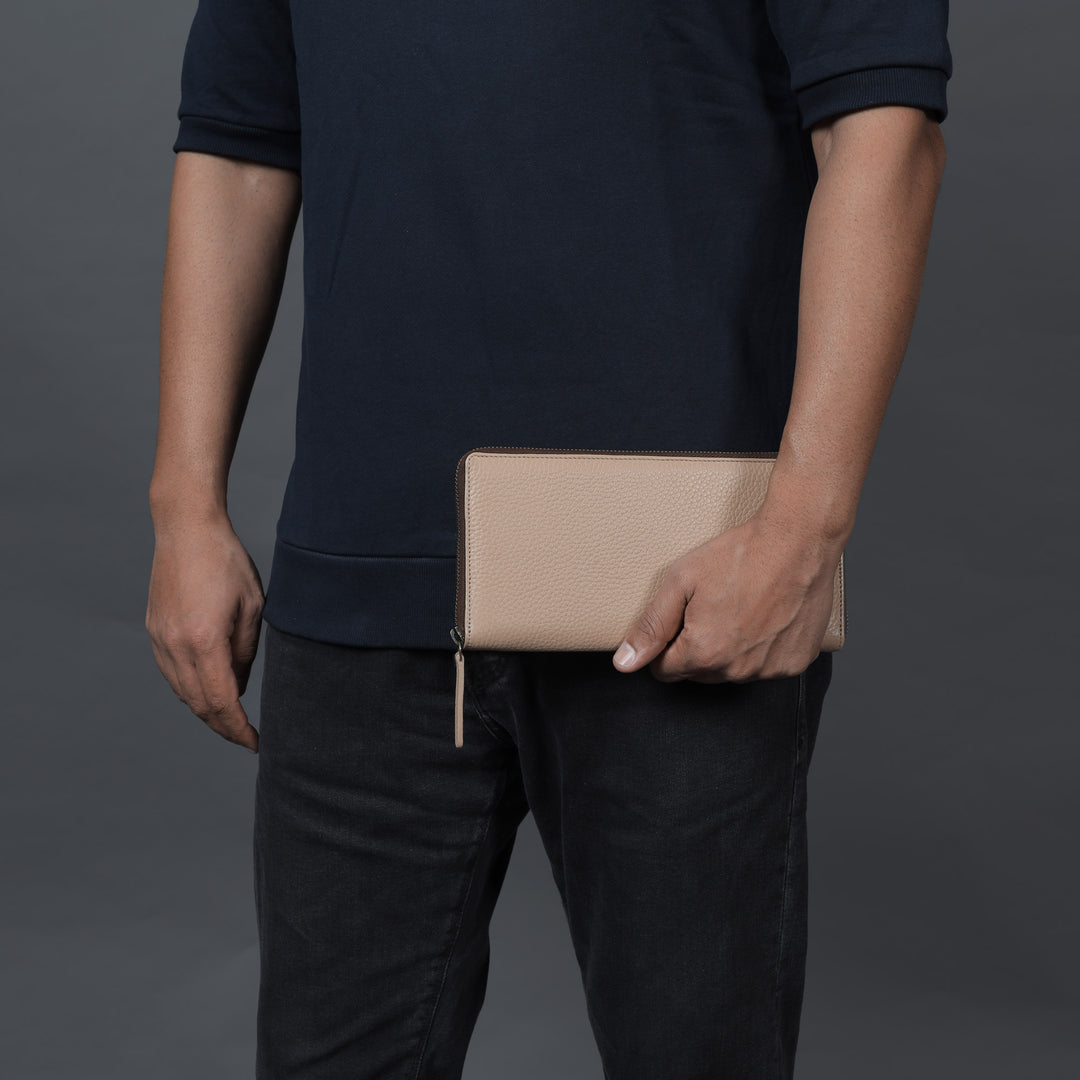 leather cheque book wallet Unisex